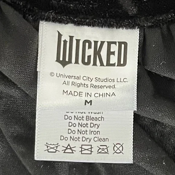 Wicked Adult Elphaba Cape Black Velvet Burnout Spirit Officially Licensed Size M - Picture 5 of 6